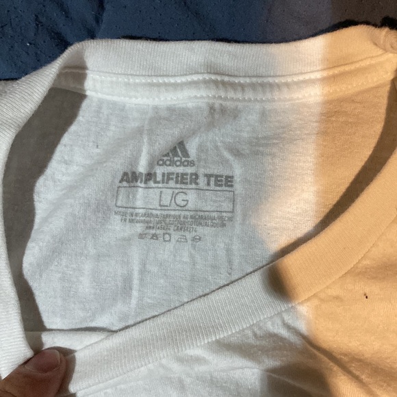 Adidas t shirt - Picture 2 of 3